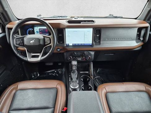 Used 2024 Ford Bronco Outer Banks AWD/4WD image 17