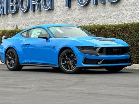 New 2025 Ford Mustang Dark Horse image 2