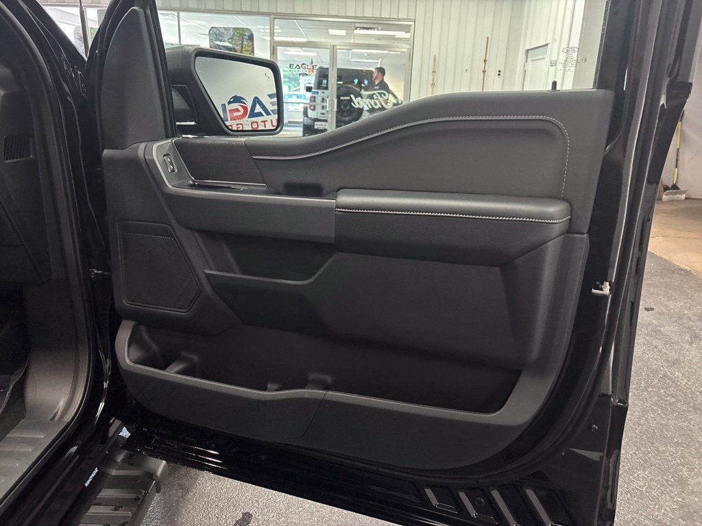 New 2026 Ford F150 XLT w/ XLT Black Appearance Package AWD/4WD image 33