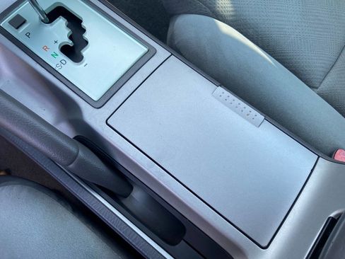 Used 2004 Toyota Solara SE image 21