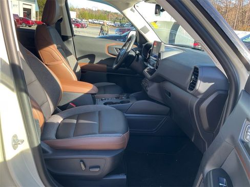 Used 2024 Ford Bronco Sport Outer Banks w/ Tech Package image 10