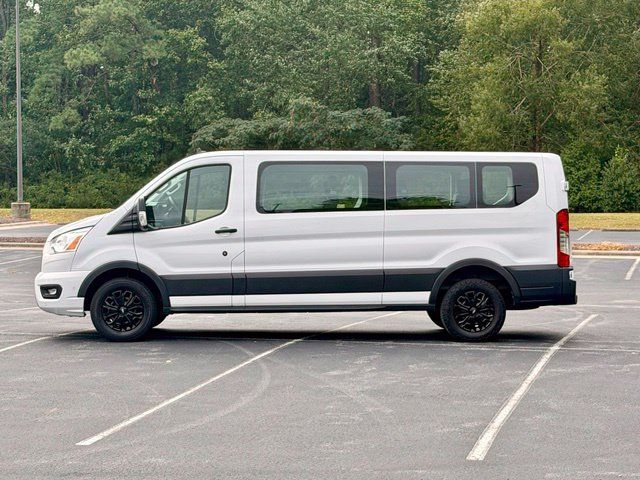 Used 2022 Ford Transit 350 XLT RWD image 3