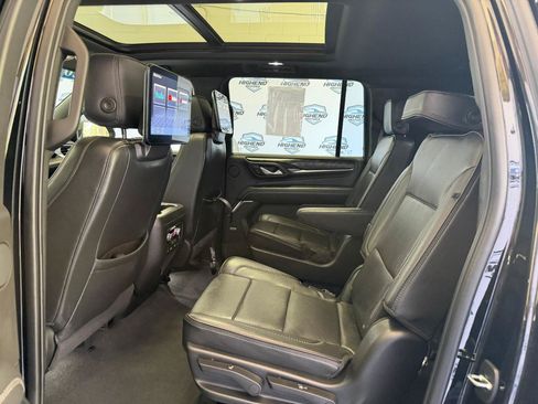 Used 2022 GMC Yukon XL Denali w/ Denali Ultimate Package AWD/4WD image 21