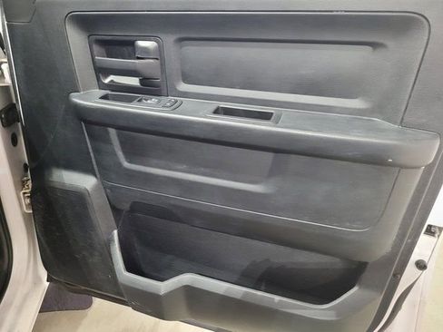 Used 2017 RAM 1500 ST w/ SXT Appearance Group image 37