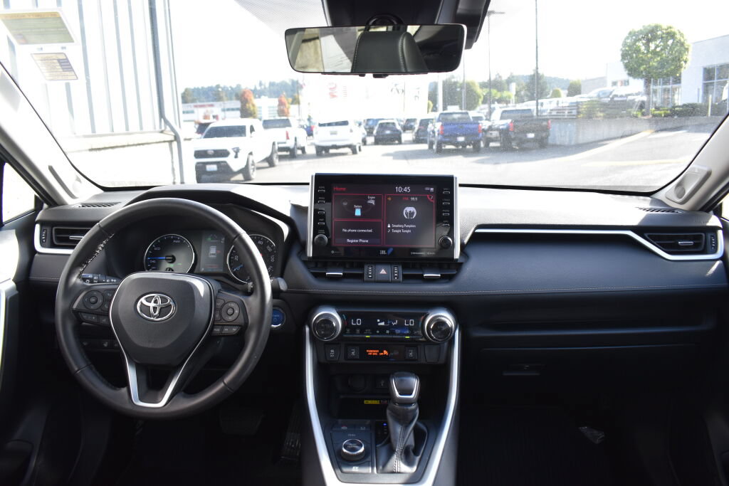Certified 2022 Toyota RAV4 XLE Premium AWD/4WD image 26