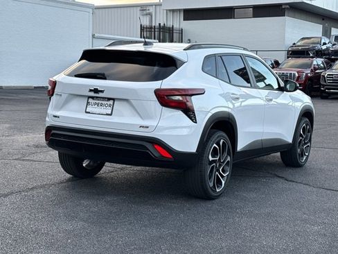 Used 2024 Chevrolet Trax RS w/ Driver Confidence Package image 3