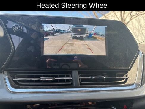 Used 2024 Chevrolet Trax LT w/ Driver Confidence Package image 14