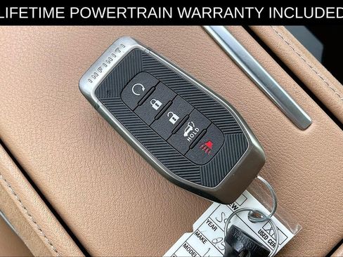 Certified 2025 INFINITI QX80 Luxe image 13