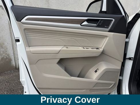 Used 2021 Volkswagen Atlas SEL Premium image 15