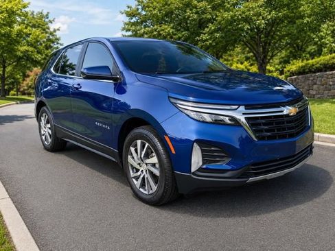 Used 2023 Chevrolet Equinox LT AWD/4WD image 1