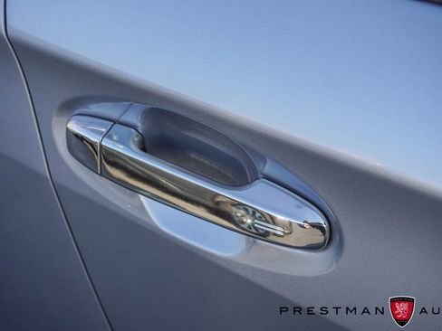 Used 2021 Subaru Impreza 2.0i Limited image 6