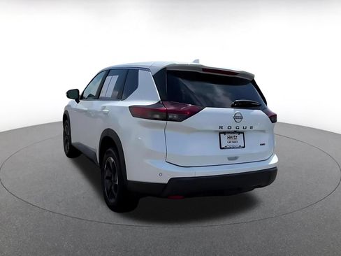 Used 2025 Nissan Rogue SV AWD/4WD image 11