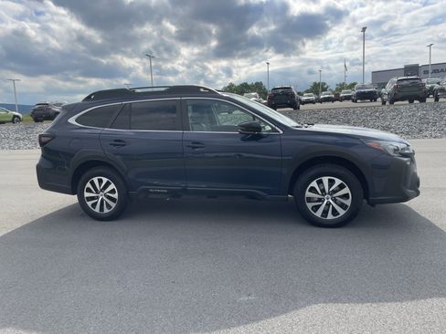 Certified 2024 Subaru Outback Premium AWD/4WD image 2