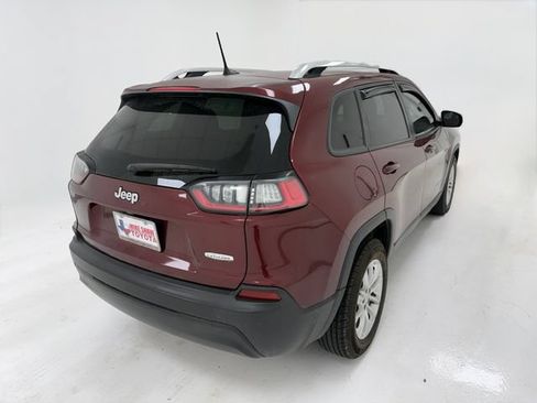 Used 2021 Jeep Cherokee Latitude FWD image 20