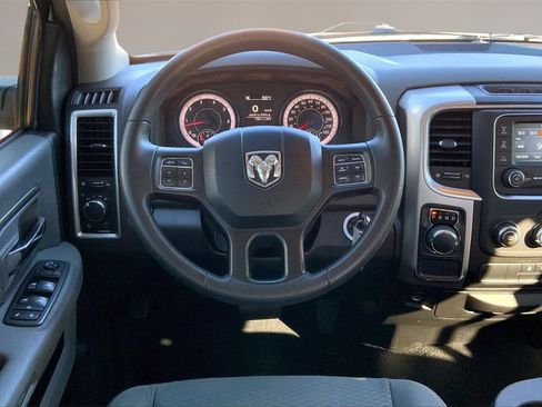 Used 2019 RAM 1500 Classic SLT image 5