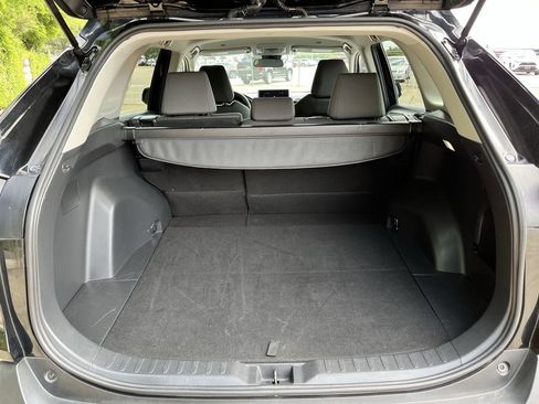 Used 2024 Toyota RAV4 XLE FWD image 28