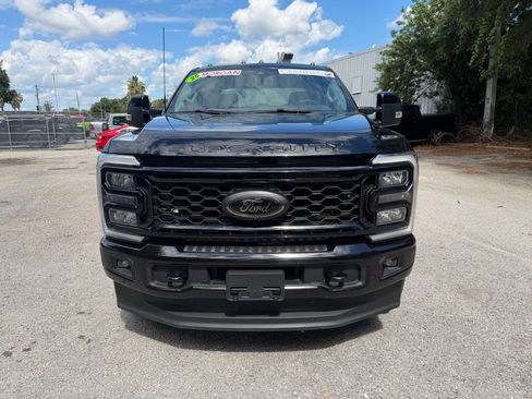 Used 2025 Ford F250 Lariat w/ Black Appearance Package AWD/4WD image 9