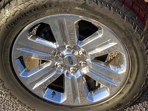 Used 2019 Ford F150 Lariat w/ Equipment Group 502A Luxury image 28