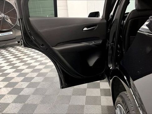 Used 2024 Cadillac XT4 Sport w/ LPO, Floor Liner Package AWD/4WD image 22
