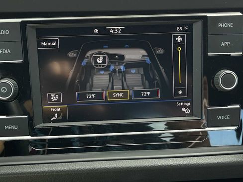 Used 2020 Volkswagen Jetta R-Line w/ R-Line Cold Weather Package FWD image 17
