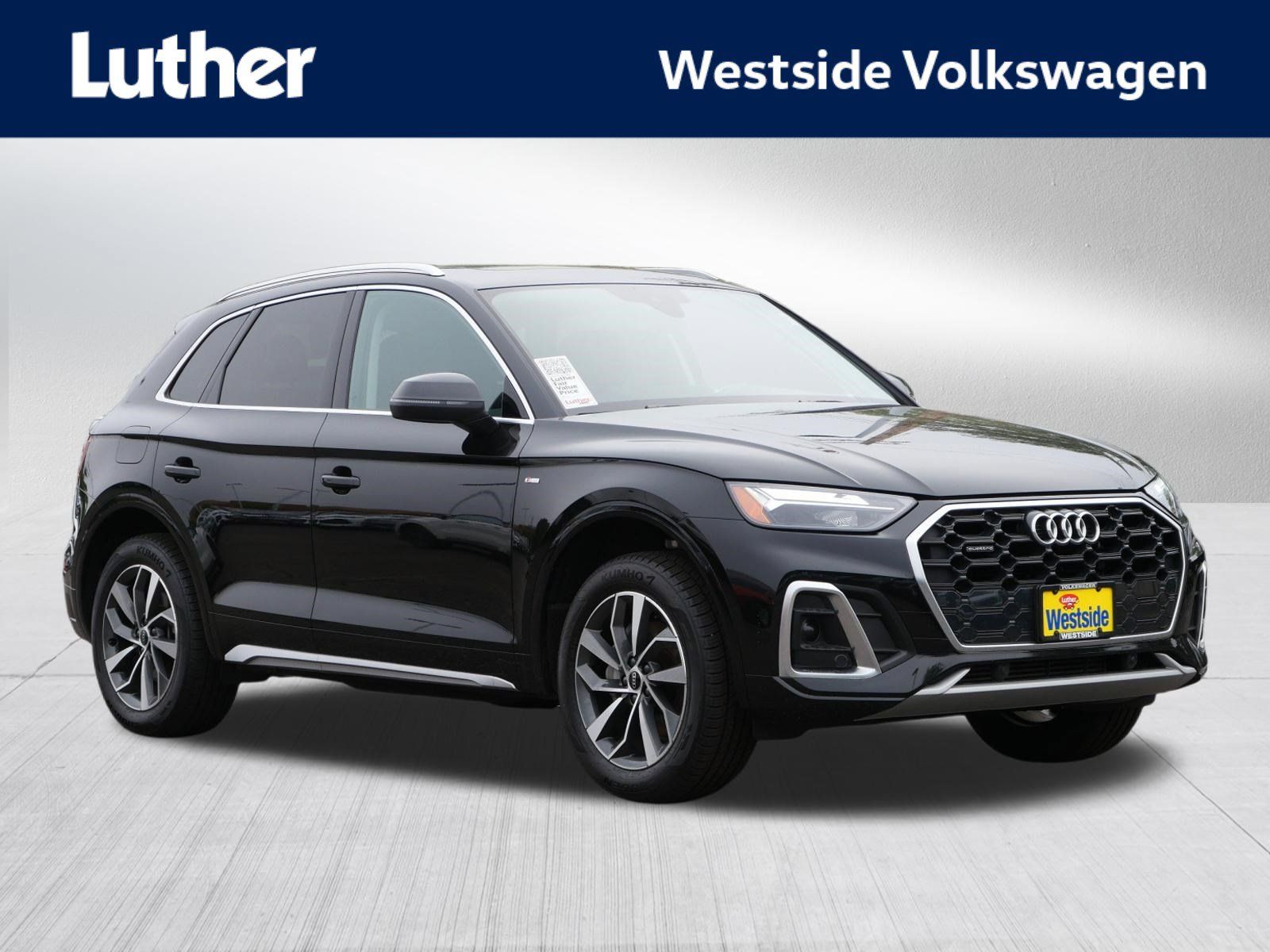 Used 2023 Audi Q5 2.0T Premium w/ Convenience Package AWD/4WD image 1