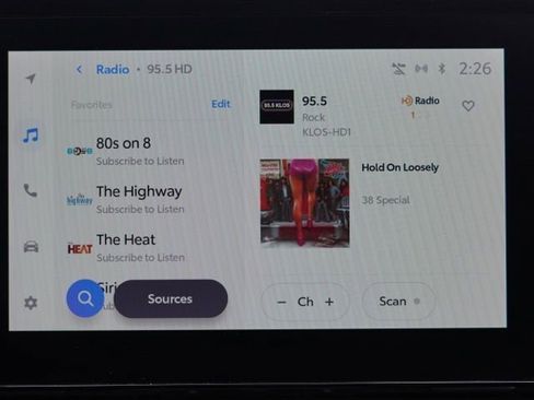 Used 2023 Toyota RAV4 XLE Premium image 27