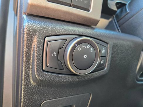 Used 2017 Ford F150 Raptor w/ Equipment Group 802A Luxury AWD/4WD image 16