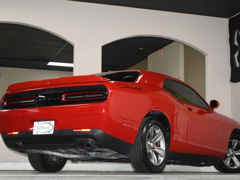 Used 2020 Dodge Challenger SXT image 85