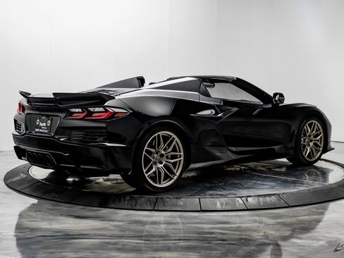 Used 2023 Chevrolet Corvette Z06 image 18