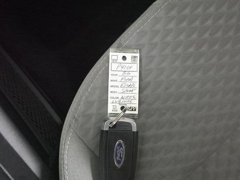 Certified 2020 Ford Escape SE Sport image 32