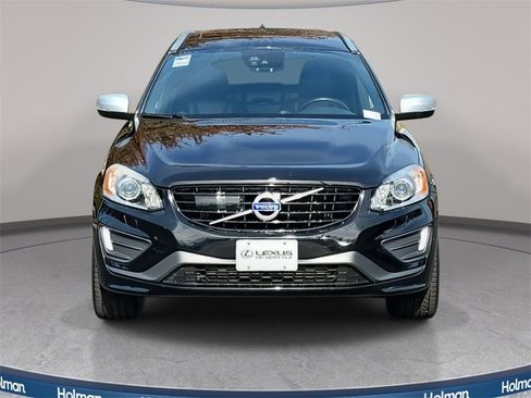 Used 2017 Volvo XC60 T6 R-Design w/ Climate Package image 3