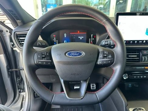 Certified 2023 Ford Escape ST-Line w/ Tech Pack #1 FWD image 24