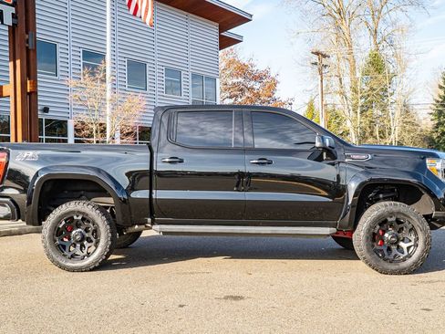 Used 2020 GMC Sierra 1500 AT4 w/ AT4 Premium Package image 2