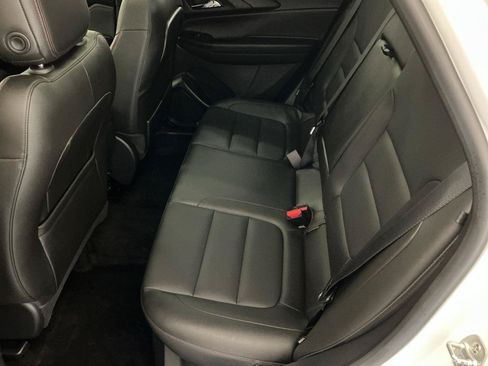 Used 2024 Chevrolet TrailBlazer RS w/ Convenience Package AWD/4WD image 11
