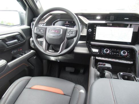 New 2026 GMC Sierra 1500 AT4 w/ AT4 Premium Package AWD/4WD image 16