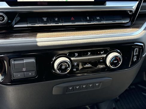 New 2026 Chevrolet Silverado 3500 LT AWD/4WD image 17