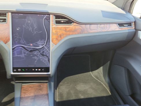 Used 2019 Tesla Model X Long Range AWD/4WD image 23