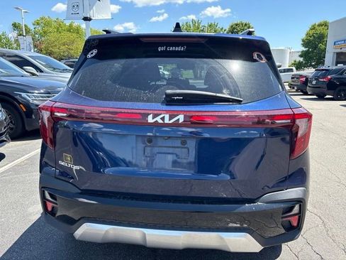 Used 2024 Kia Seltos EX FWD image 8