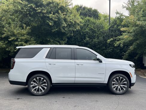 New 2026 Chevrolet Tahoe High Country AWD/4WD image 10