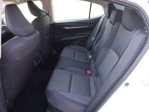 Used 2025 Toyota Camry LE image 9