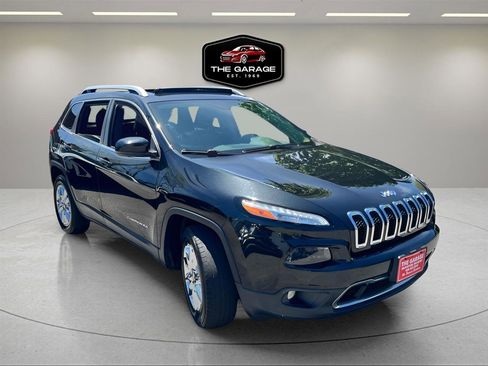 Used 2016 Jeep Cherokee Limited AWD/4WD image 7