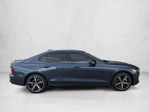 Used 2024 Volvo S60 B5 Core AWD/4WD image 4