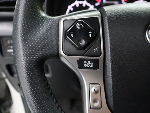 Used 2021 Toyota 4Runner SR5 Premium image 16