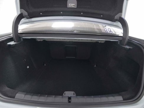 New 2026 BMW i7 M70 w/ Executive Package image 12