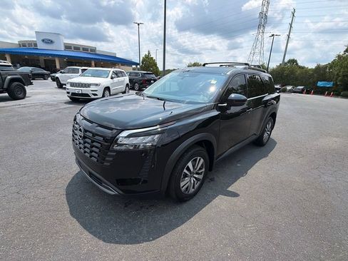 Used 2026 Nissan Pathfinder SL FWD image 46