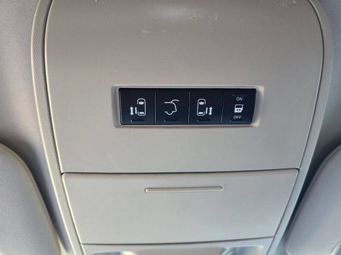 Used 2013 Dodge Grand Caravan Crew image 28