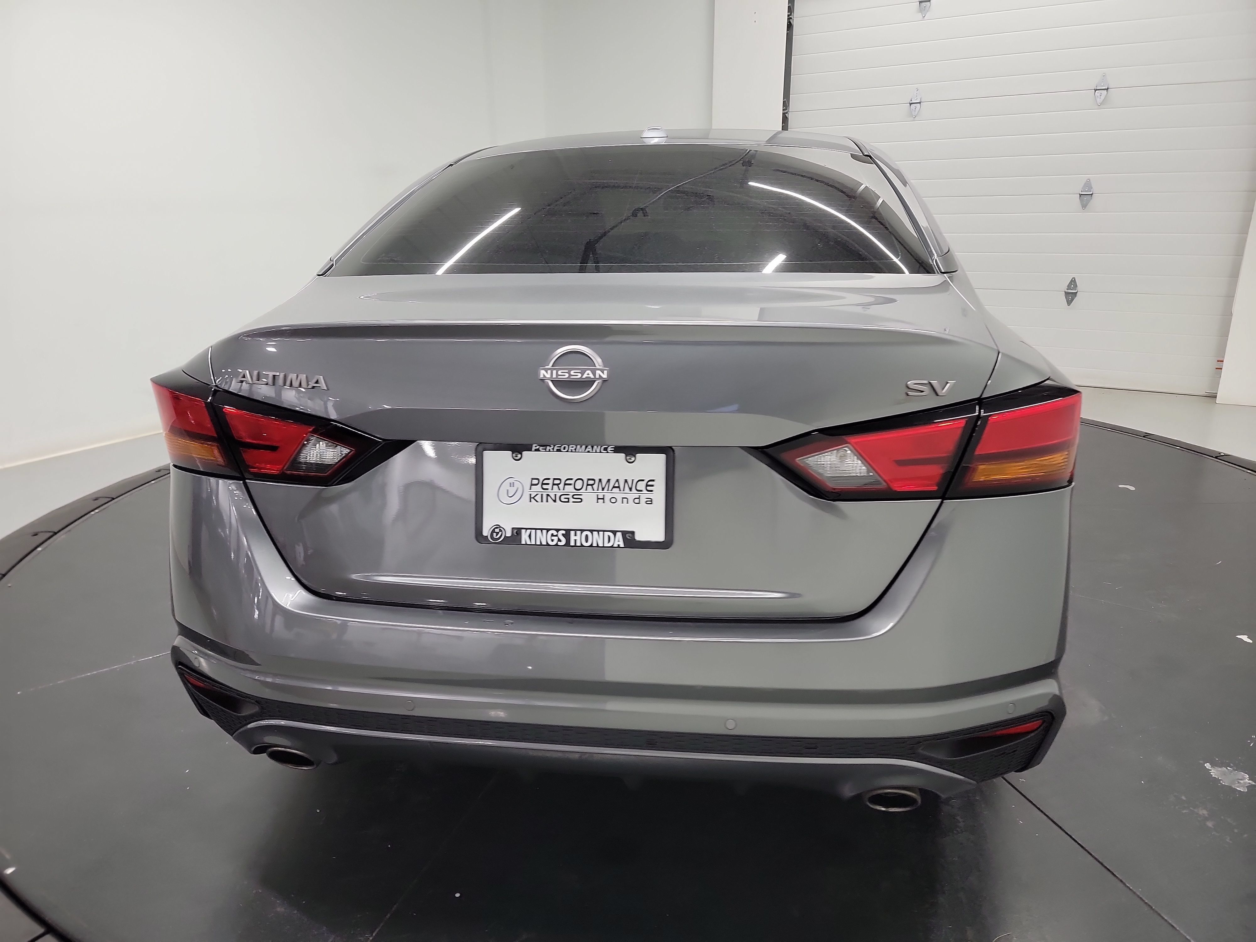 Used 2023 Nissan Altima 2.5 SV w/ SV Premium Package FWD image 13
