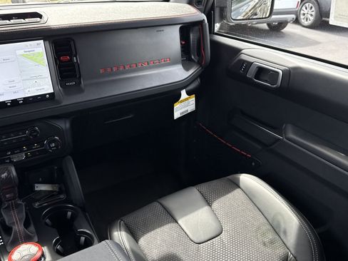 New 2026 Ford Bronco Raptor w/ Interior Carbon Fiber Pack AWD/4WD image 13