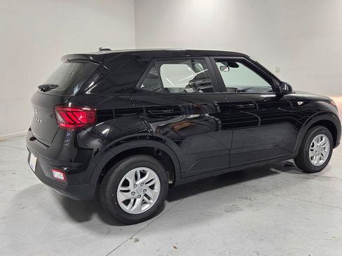 New 2026 Hyundai Venue SE FWD image 12