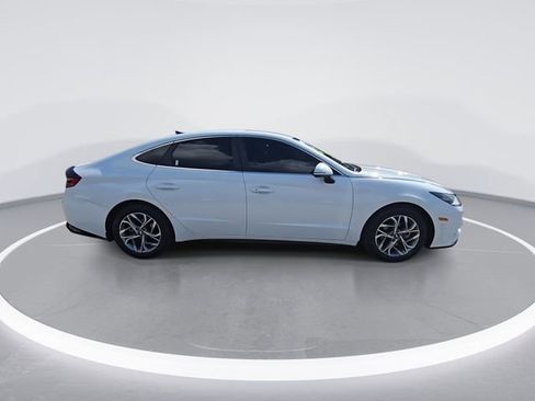 Certified 2023 Hyundai Sonata SEL FWD image 9